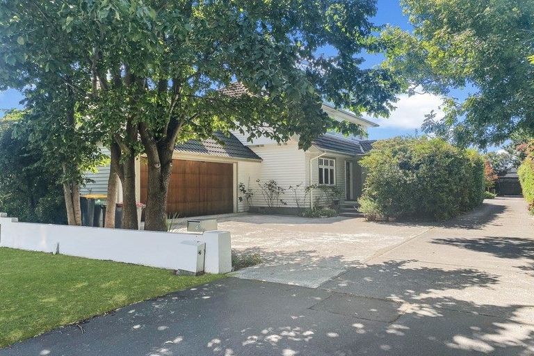 Photo of property in 4 Thorrington Road, Cashmere, Christchurch, 8022