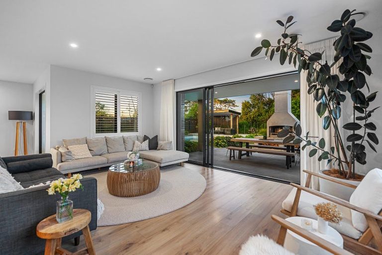 Photo of property in 92 Durey Road, Dairy Flat, Albany, 0792