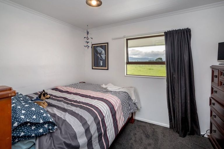 Photo of property in 90 Settlement Road, Morison Bush, Greytown, 5794