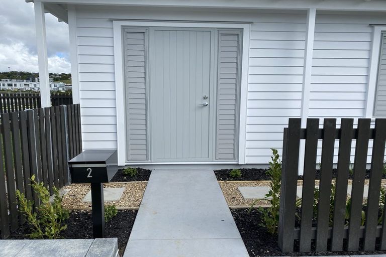 Photo of property in 2 Toka Lane, Red Beach, 0932