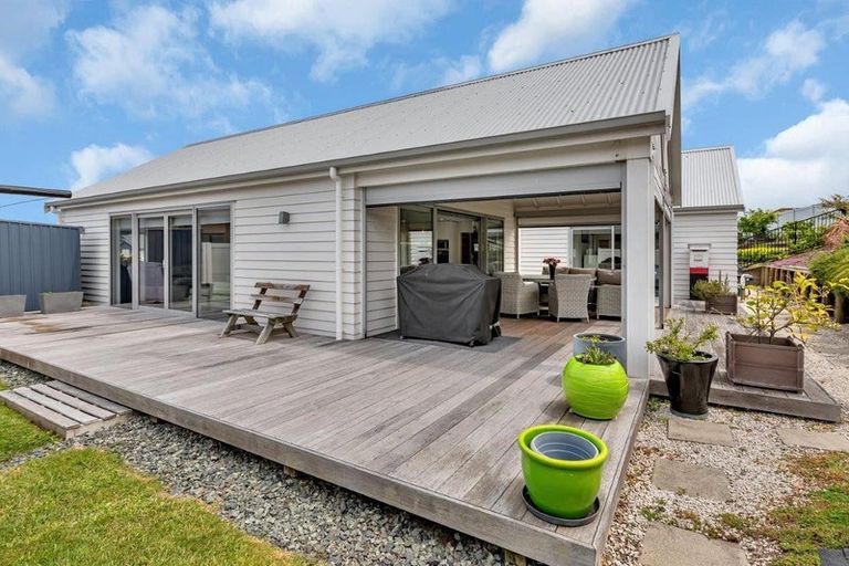 Photo of property in 68 Stace Hopper Drive, One Tree Point, 0118