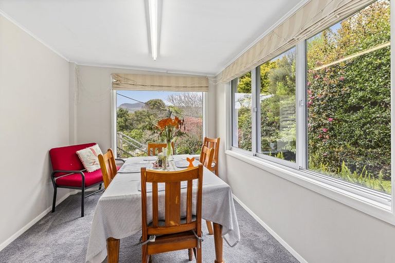 Photo of property in 18 Tawa Terrace, Tawa, Wellington, 5028