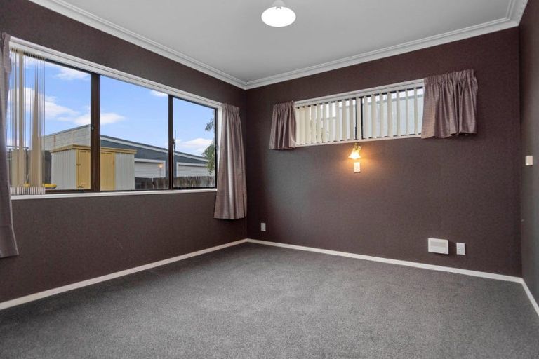 Photo of property in 4 Pemberton Crescent, Greerton, Tauranga, 3112