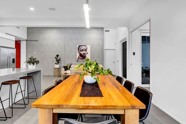 Photo of property in 59 Links Drive, Waiwhakaiho, New Plymouth, 4312