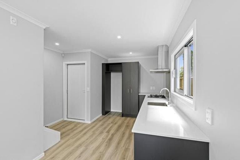 Photo of property in 36 Nile Street, Waterloo, Lower Hutt, 5011