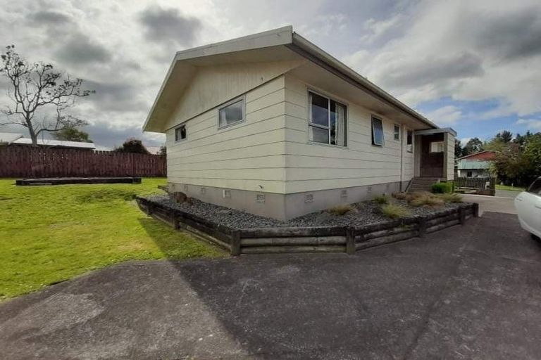 Photo of property in 14 Sunline Place, Ngongotaha, Rotorua, 3010