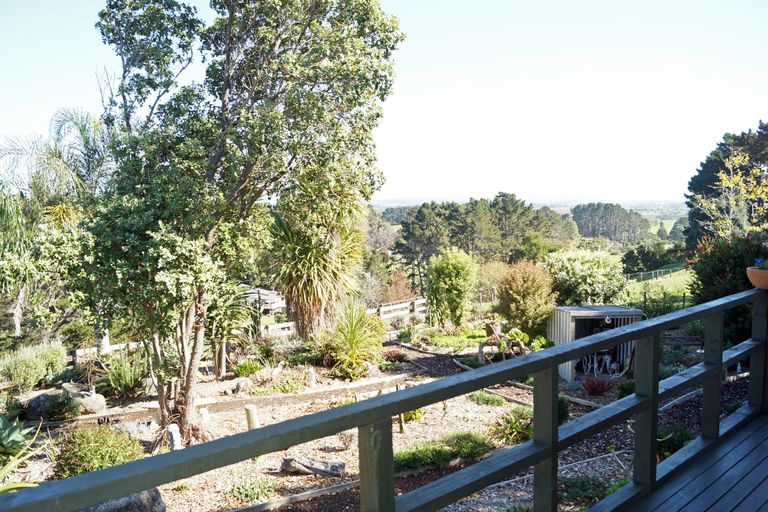 Photo of property in 167 Wymer Road, Glenbrook, Waiuku, 2681