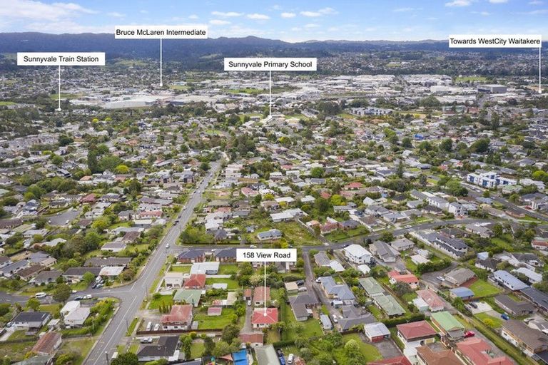 Photo of property in 158 View Road, Sunnyvale, Auckland, 0612