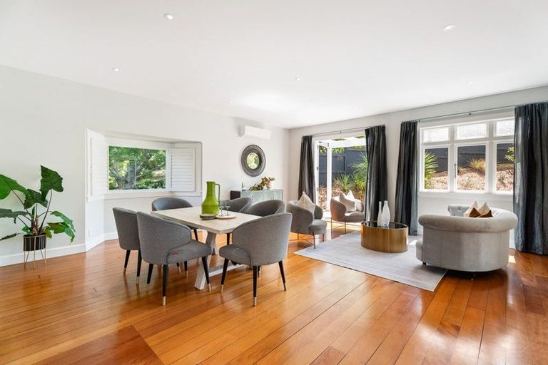 Photo of property in 21 Chester Avenue, Greenhithe, Auckland, 0632