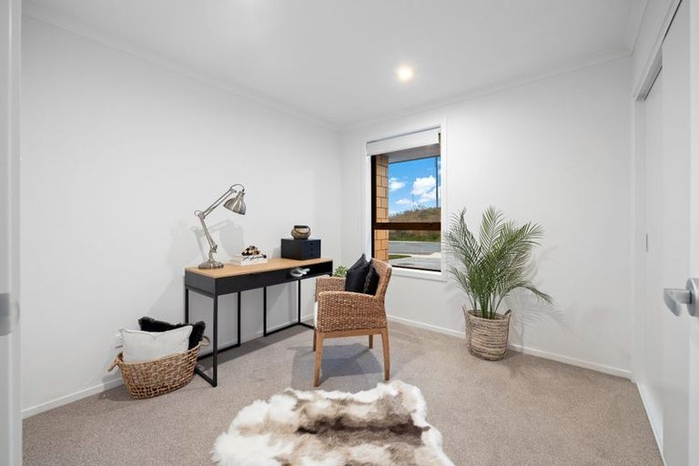 Photo of property in 48 Scenic Rise, Rototuna North, 3281