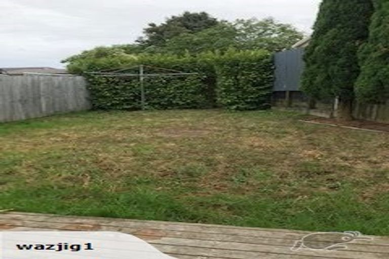 Photo of property in 4b Fernleigh Avenue, Waiuku, 2123