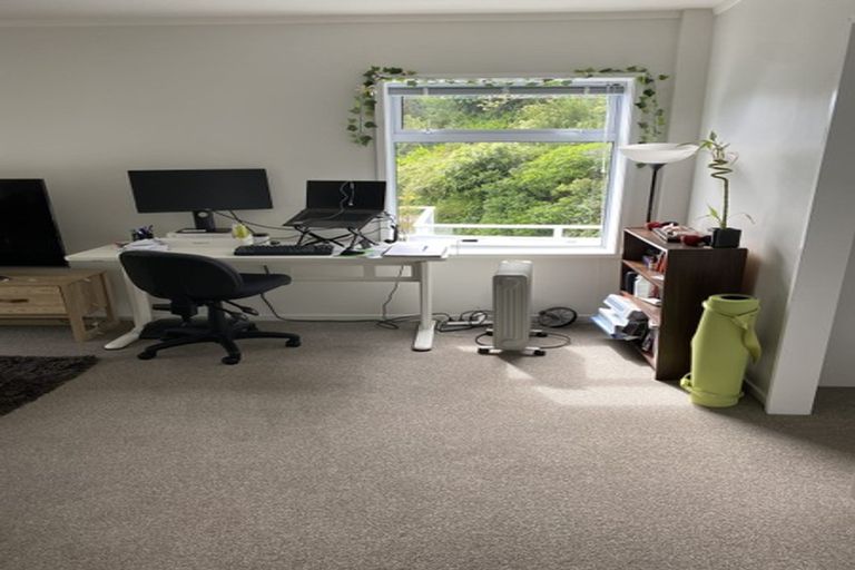 Photo of property in 116a Middleton Road, Churton Park, Wellington, 6037