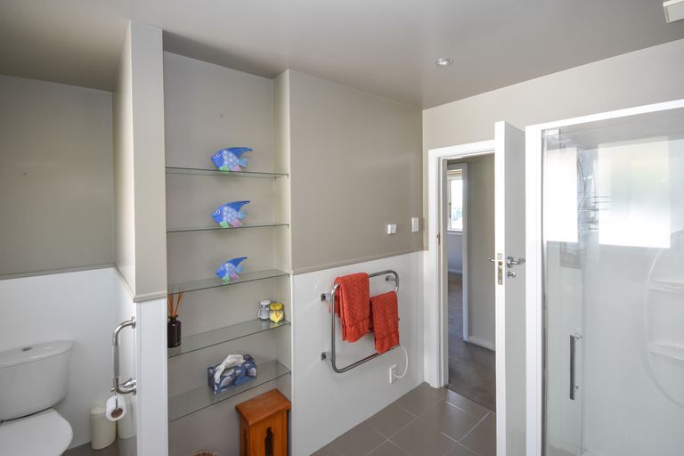 Photo of property in 112 Easther Crescent, Kew, Dunedin, 9012