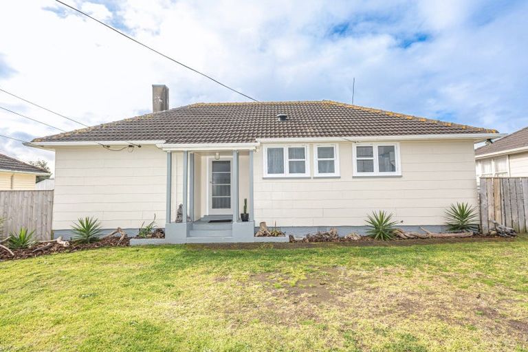 Photo of property in 32 Akatea Street, Gonville, Whanganui, 4501