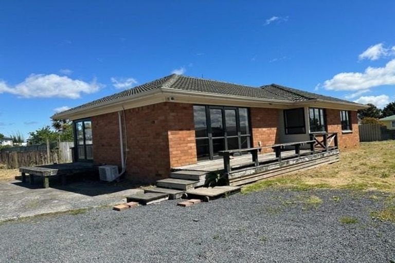 Photo of property in 18 President Avenue, Papakura, 2110