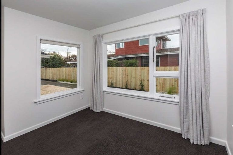 Photo of property in 94 Avondale Road, Avondale, Christchurch, 8061