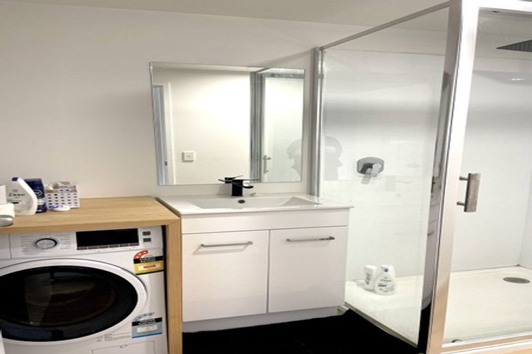 Photo of property in 8/32 Akaroa Drive, Maupuia, Wellington, 6022