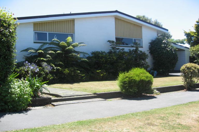 Photo of property in 8 Colligan Street, Upper Riccarton, Christchurch, 8041