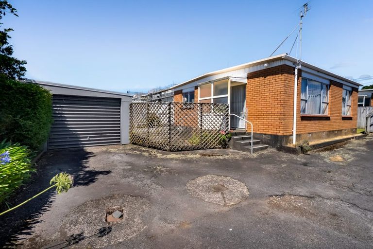 Photo of property in 2/56 Young Street, New Plymouth, 4310