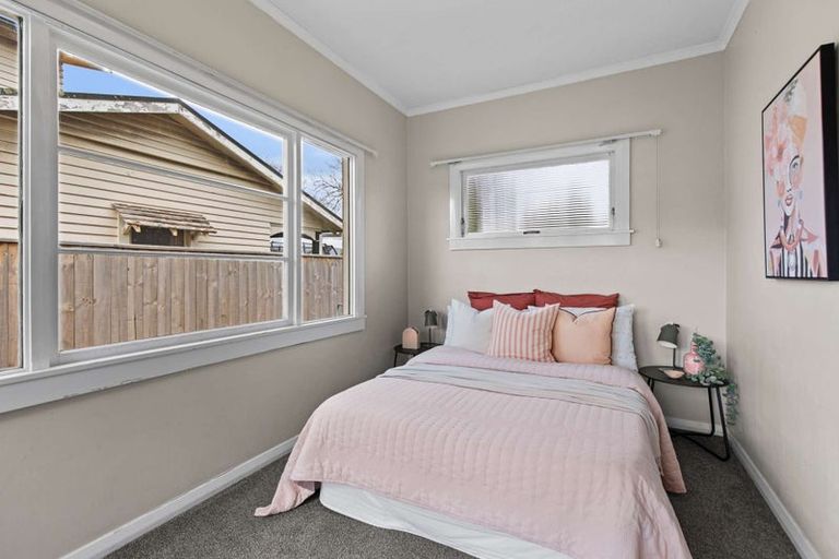 Photo of property in 31 Florence Avenue, Palmerston North, 4414