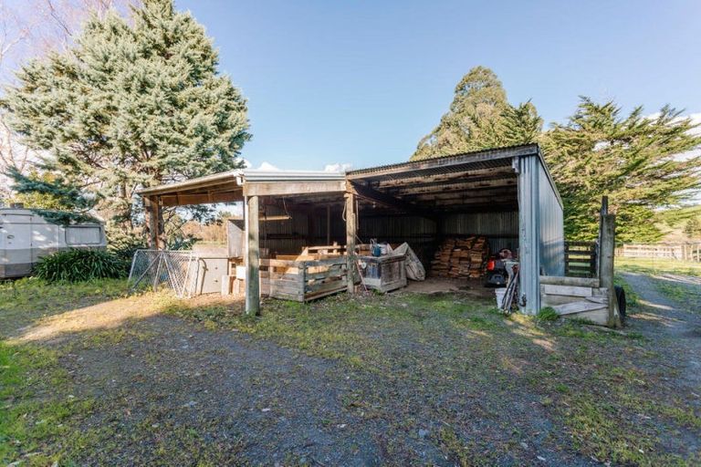 Photo of property in 241 Adelaide Road, Dannevirke, 4930