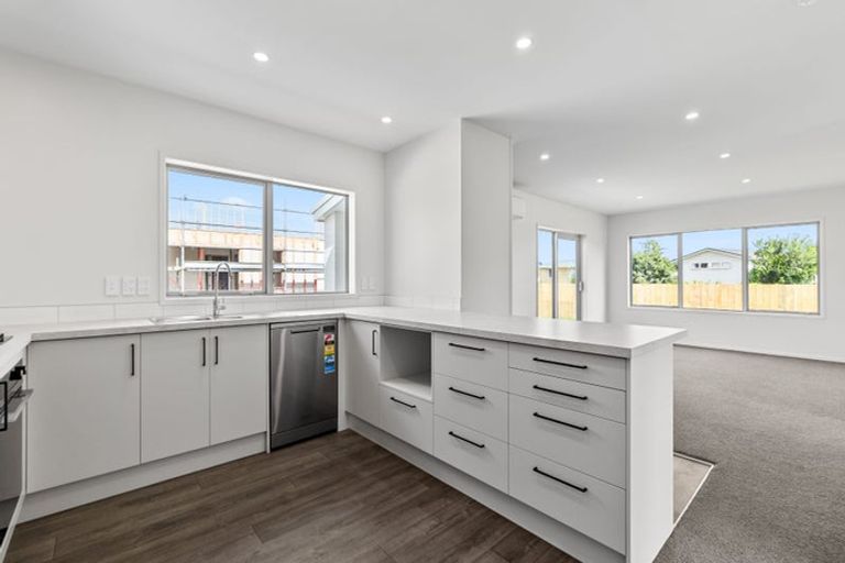 Photo of property in 12 Guy King Place, Huntly, 3700