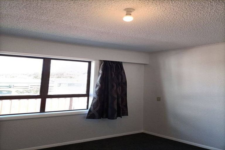 Photo of property in 73 Wainuiomata Road, Wainuiomata, Lower Hutt, 5014