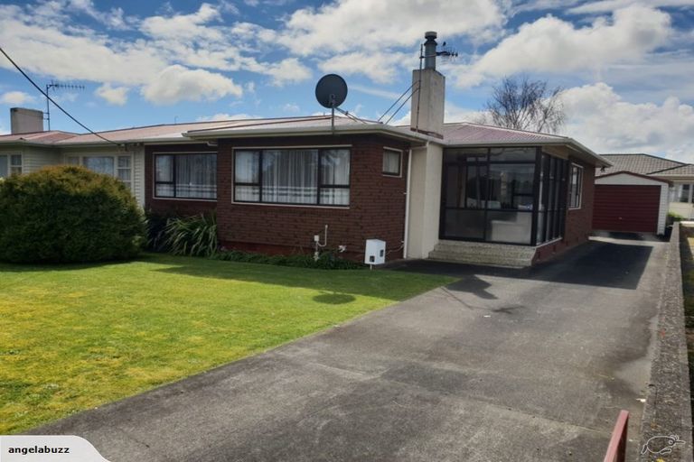 Photo of property in 607 Queen Street East, Levin, 5510