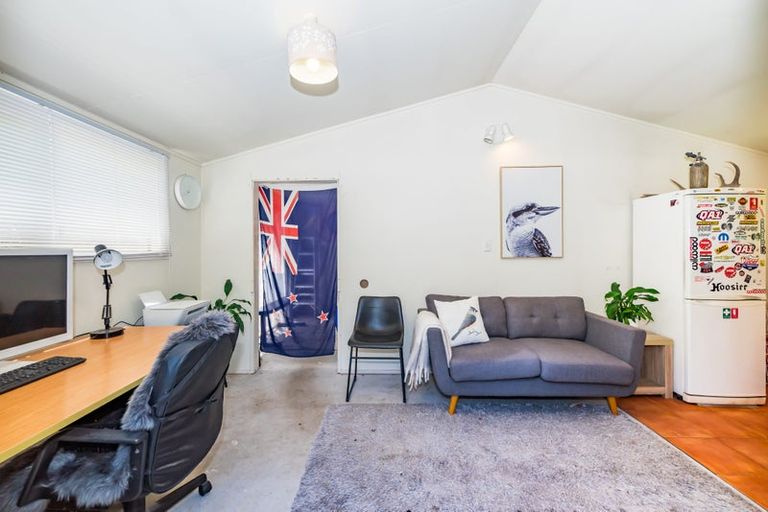 Photo of property in 84 Langdale Avenue, Paraparaumu, 5032