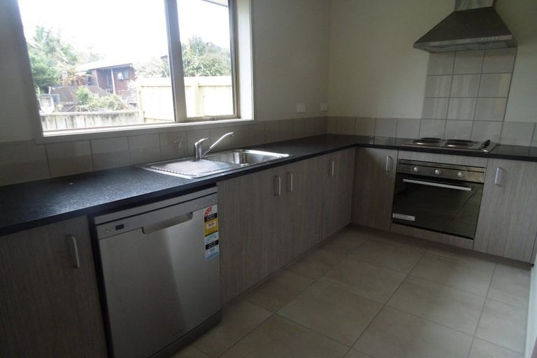 Photo of property in 20 Anna Lane, Glen Eden, Auckland, 0602