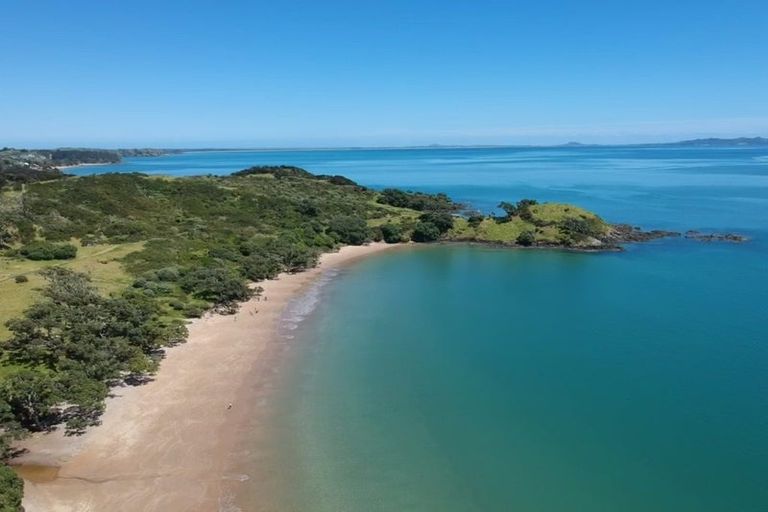 Photo of property in 8 Bayside Drive, Coopers Beach, 0420