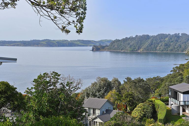 Photo of property in 22 Barrier View Road, Leigh, 0985