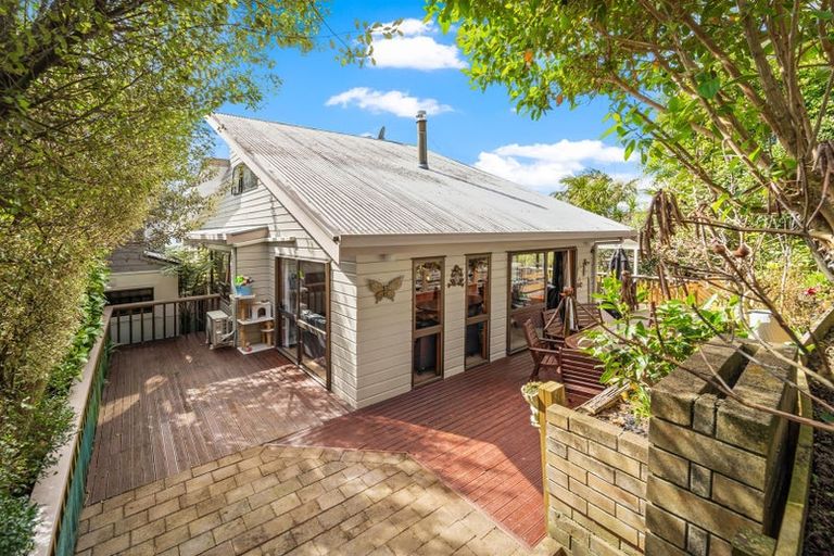 Photo of property in 1/685 East Coast Road, Browns Bay, Auckland, 0630