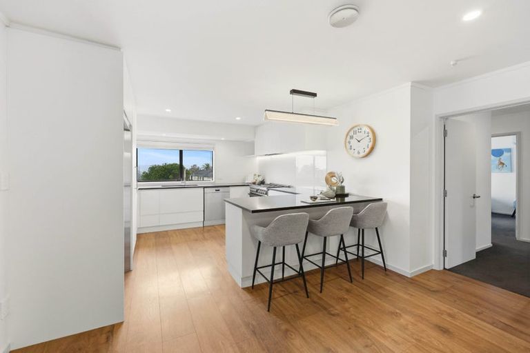 Photo of property in 5 Vintage Drive, Henderson, Auckland, 0612