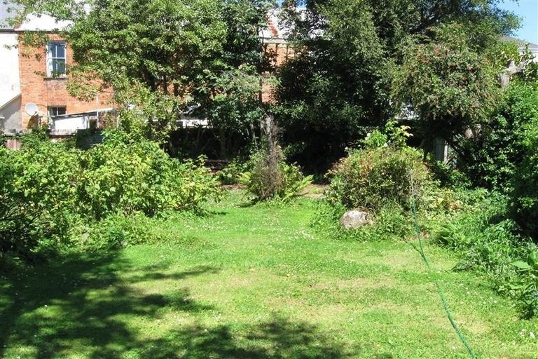 Photo of property in 591 Castle Street, North Dunedin, Dunedin, 9016