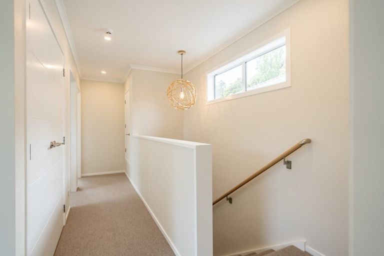 Photo of property in 70b Heretaunga Square, Silverstream, Upper Hutt, 5019