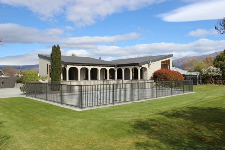 Photo of property in 6 Leitrum Street, Cromwell, 9310