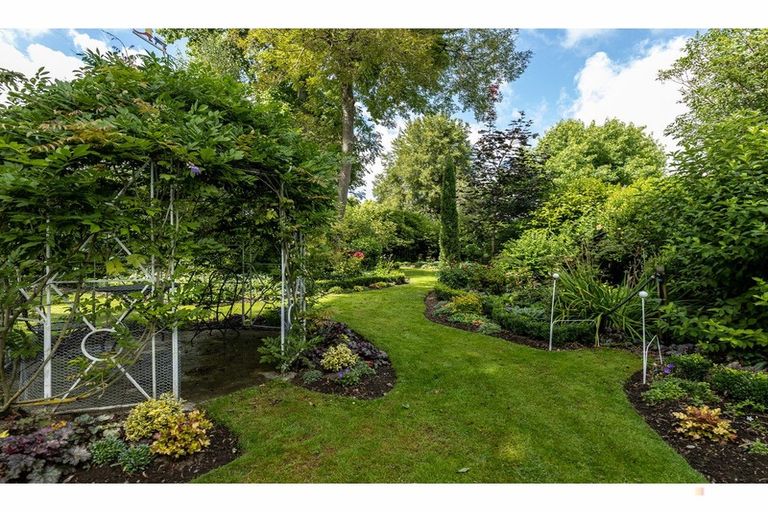 Photo of property in 246 Talbot Street, Geraldine, 7930