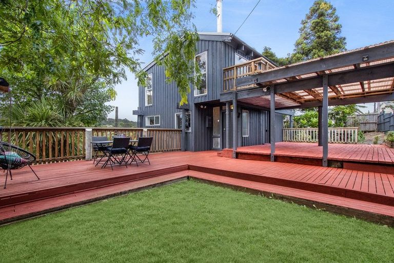 Photo of property in 118 Glengarry Road, Glen Eden, Auckland, 0602