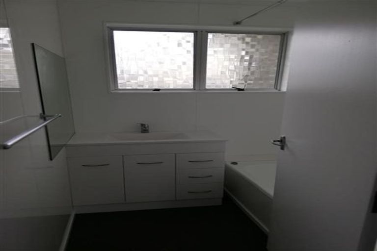 Photo of property in 1/45 Oxford Terrace, Hutt Central, Lower Hutt, 5011