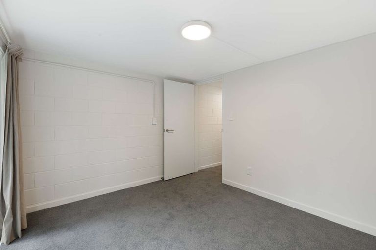 Photo of property in 2/88 Clyde Road, Ilam, Christchurch, 8041