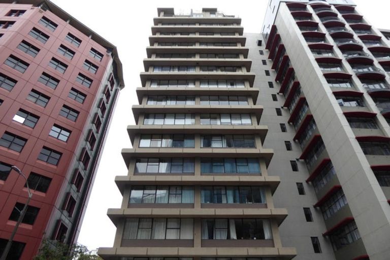 Photo of property in Terrace Tower Apartments, 9f/126 The Terrace, Wellington Central, Wellington, 6011