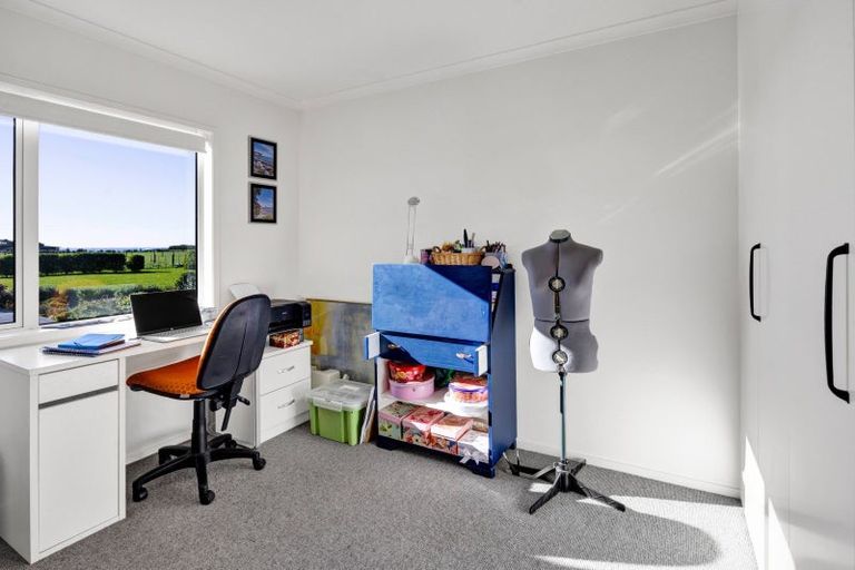 Photo of property in 60 Turangi Road, Motunui, Waitara, 4383