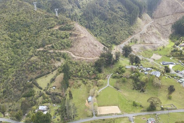 Photo of property in 780 Moonshine Hill Road, Moonshine Valley, Porirua, 5381