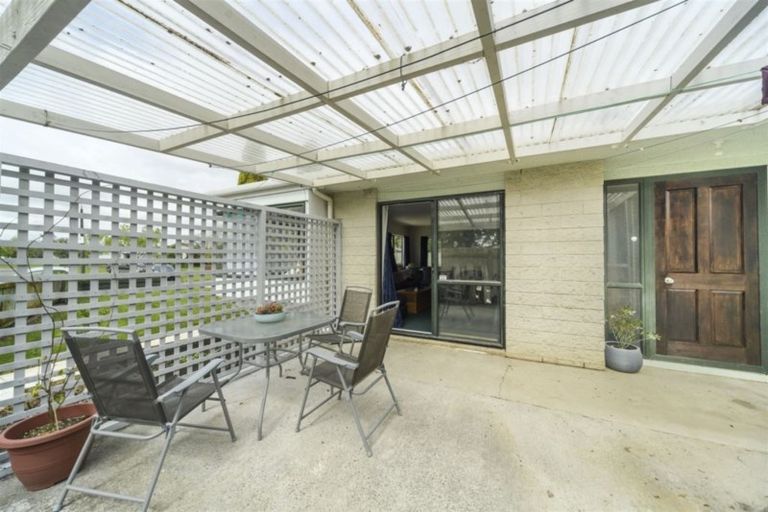 Photo of property in 19 Ashton Place, Highbury, Palmerston North, 4412