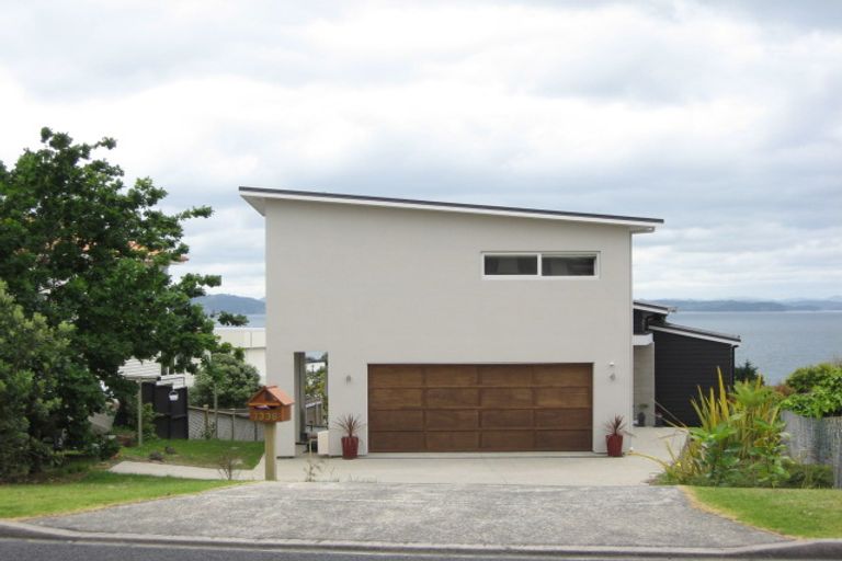 Photo of property in 1336 Whangaparaoa Road, Army Bay, Whangaparaoa, 0930