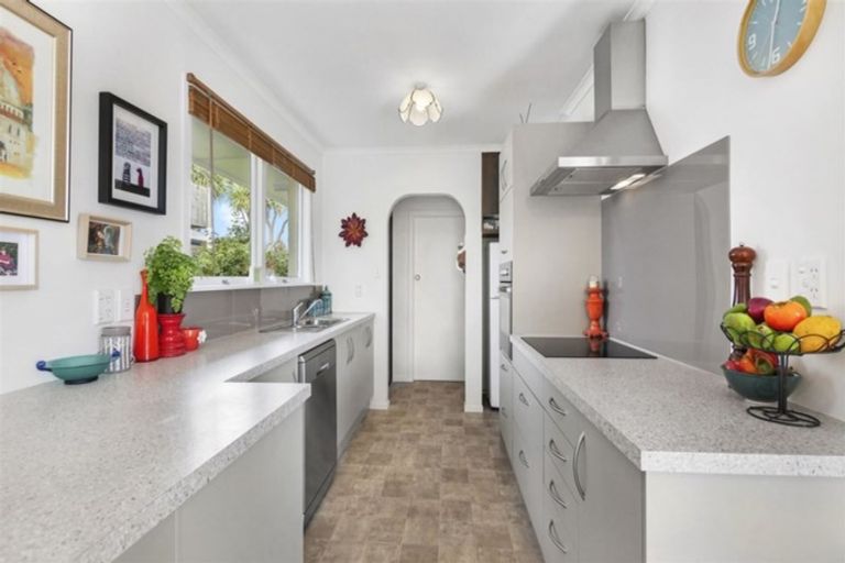 Photo of property in 43 Woolley Street, Avondale, Christchurch, 8061