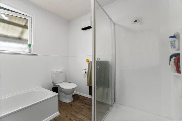 Photo of property in 6 Kenney Crescent, Fairfield, Hamilton, 3214