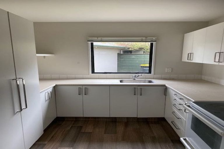 Photo of property in 2/4 Brockworth Place, Riccarton, Christchurch, 8011