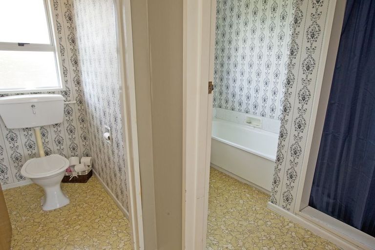 Photo of property in 8 Pembroke Street, Highbury, Palmerston North, 4412